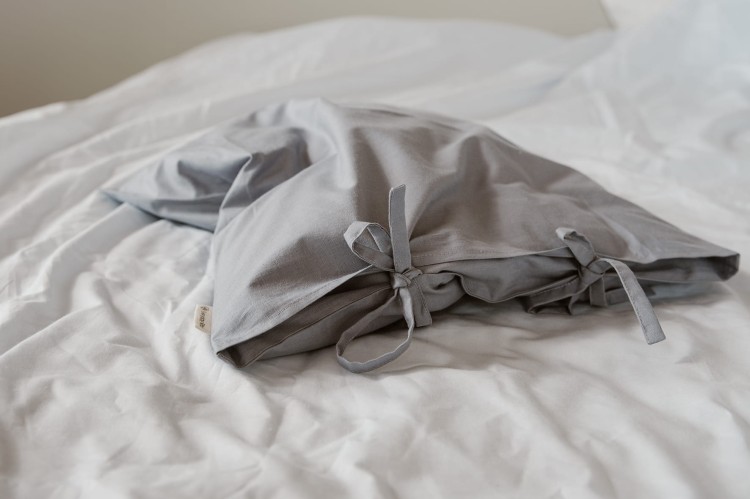 Poszewka bawełniana (Jasiek) - szaroniebieska - Everyday Ritu