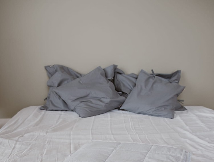 Poszewka bawełniana (Jasiek) - szaroniebieska - Everyday Ritu