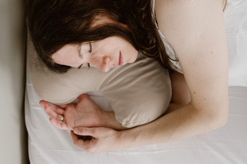 Poduszka Anti-Age (gryka) - brązowa - Everyday Ritu